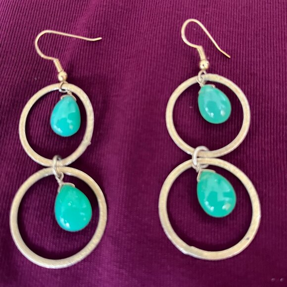 Stunning Gold and Green Chandelier Earrings - Picture 1 of 1